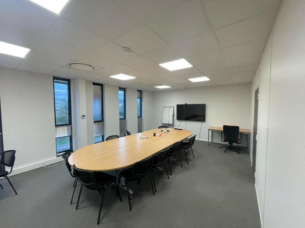 Bureau Marseille 160m² Location bureau Marseille Bouches-du-Rhône OLBUR2316821 2